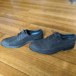 goretex dress shoes